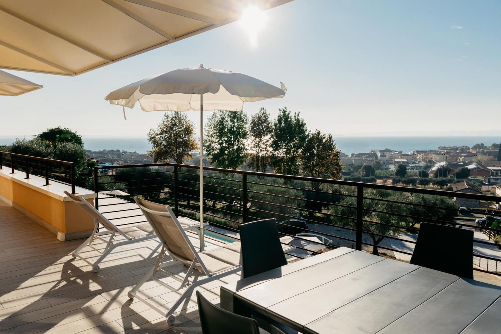 Apartments Monsurei, Lake View Bardolino Zewnętrze zdjęcie